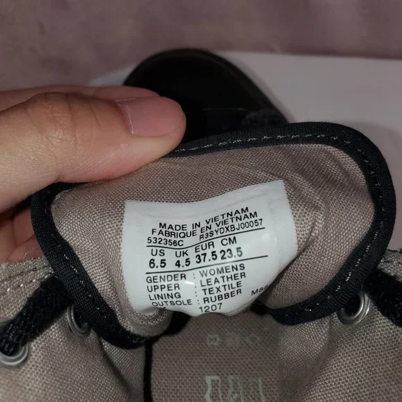 Womens Black Suede Mid Ankle Converse Size 6.5 - Picture 8 of 8